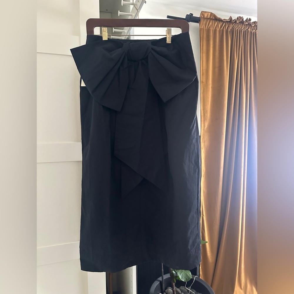 Anthropologie Black Pencil Skirt with Bow Accent
